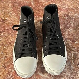 Men’s Hugo Boss sneakers